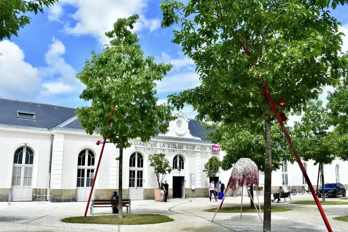 Gare SNCF de La Roche-sur-Yon, point de départ du taxi Anthony Gervais